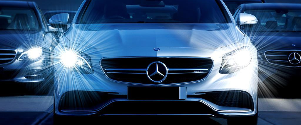 Почему Мерседес так назвали: Mercedes-Benz — как появилось название и эмблема?